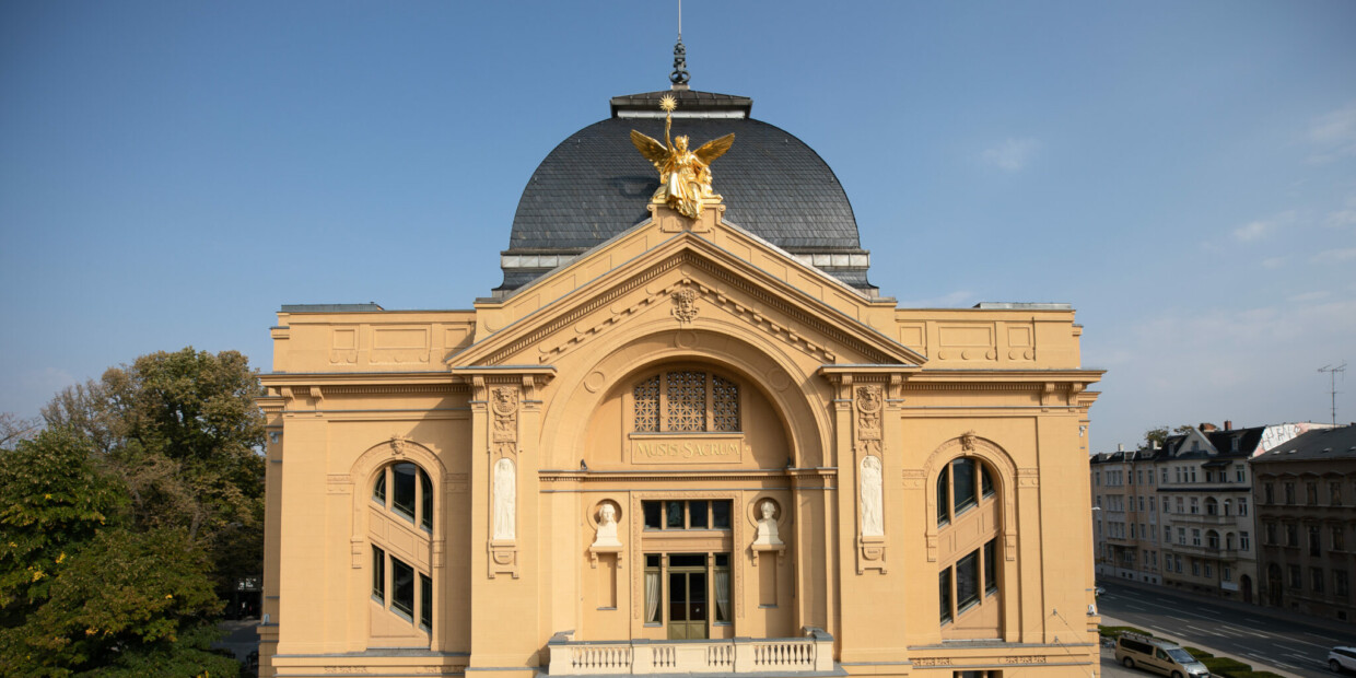 Und immer wieder grüßt „Der Wildschütz“, etwa in Michael Dissmeiers Inszenierung am Theater Gera