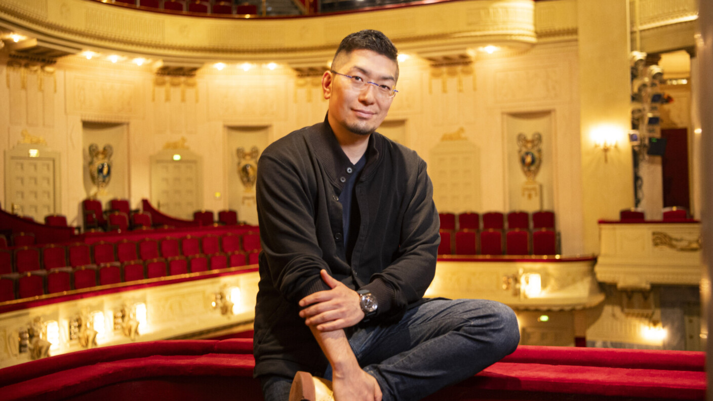 Hausregisseur und stellvertretender Operndirektor des Staatstheater Cottbus: Tomo Sugao